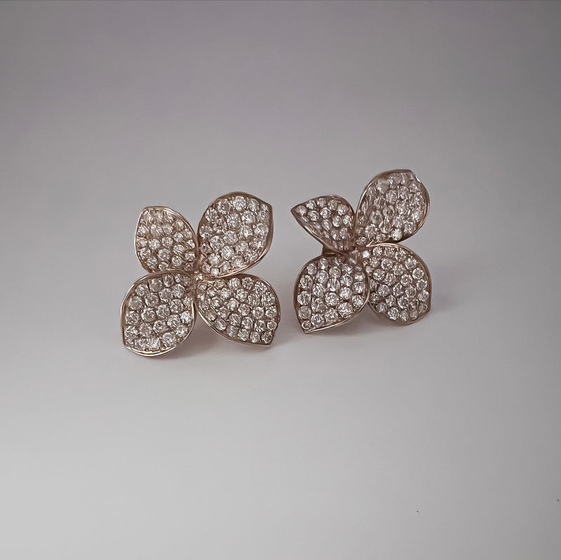 Rose Gold 18k Flower Post Earrings